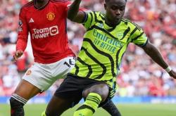 开云体育平台APP-包含阿森纳门将精彩扑救，帮助球队逼平对手的词条