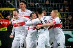 开云体育官网-拜仁慕尼黑惊险过关，成功晋级四强