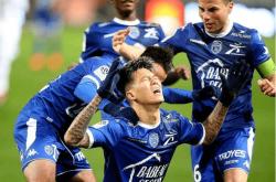 开云体育官方网站-瓦朗谢纳小胜亚眠，拉开积分榜差距的简单介绍