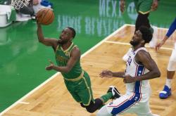 开云体育在线-包含步行者胜凯尔特人，泰特领队全队拿下胜利的词条