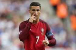 开云官方app入口-塞维利亚战术压制佛罗伦萨，哈兰德临危受命成关键先生