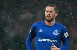 开云足球直播-德罗赞的午夜独舞，当F1引擎熄灭，他在街道赛之夜提前写下结局