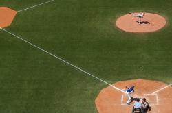 开云体育中国-赛道传奇，索伯鏖战法拉利，汉密尔顿统治全场