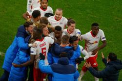 开云下载-包含雷恩主场爆冷，欧冠强席位悬念依旧的词条