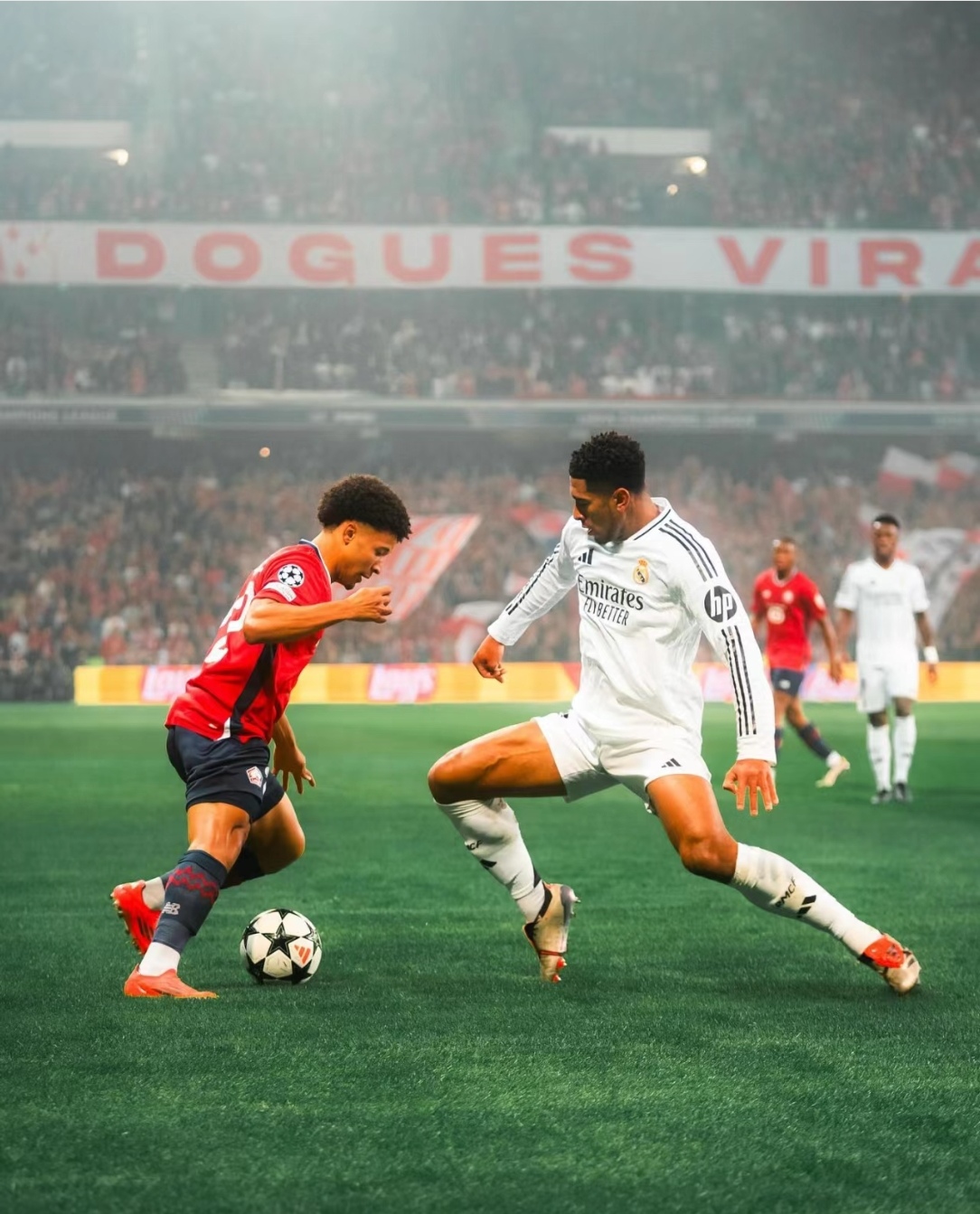 球员们已经开始备战下一个足球赛季的比赛 球员们已经开始备战下一个足球赛季的比赛