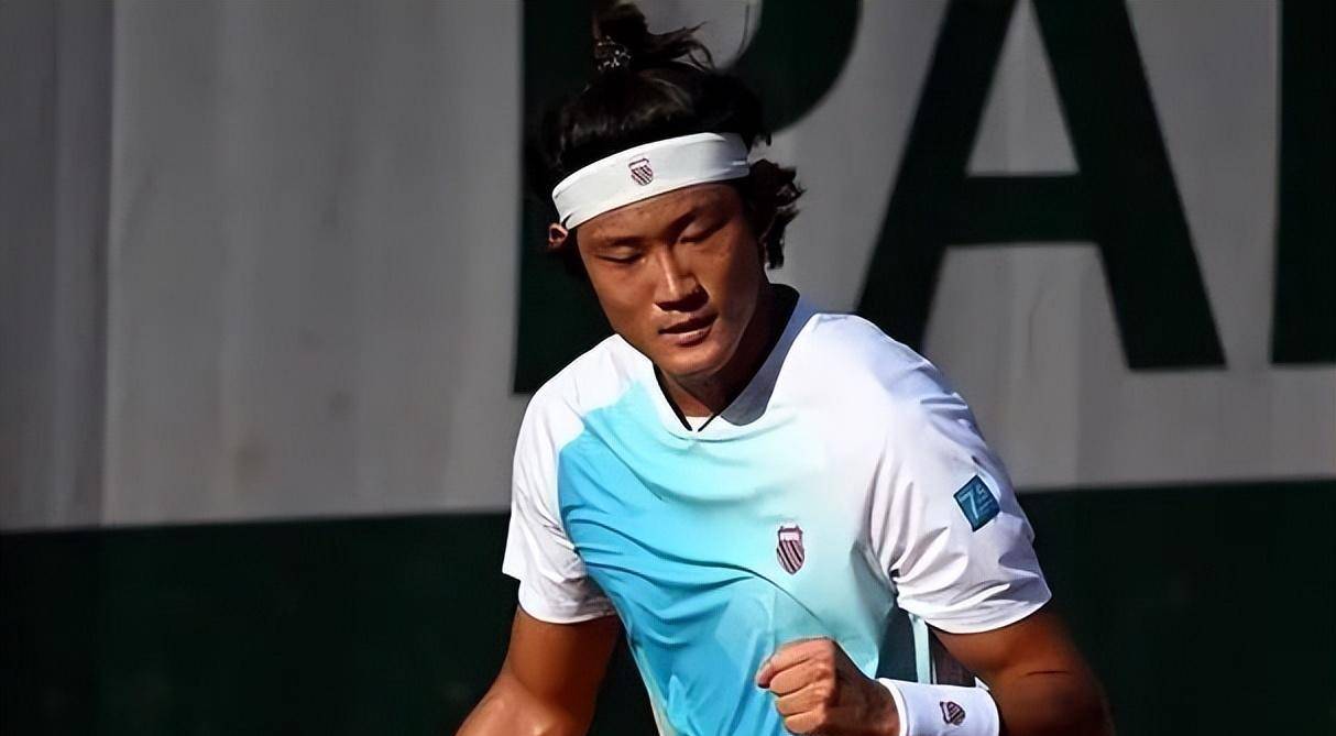 关于泰国队大放异彩，挑战欧锦赛资格赛巨人的信息