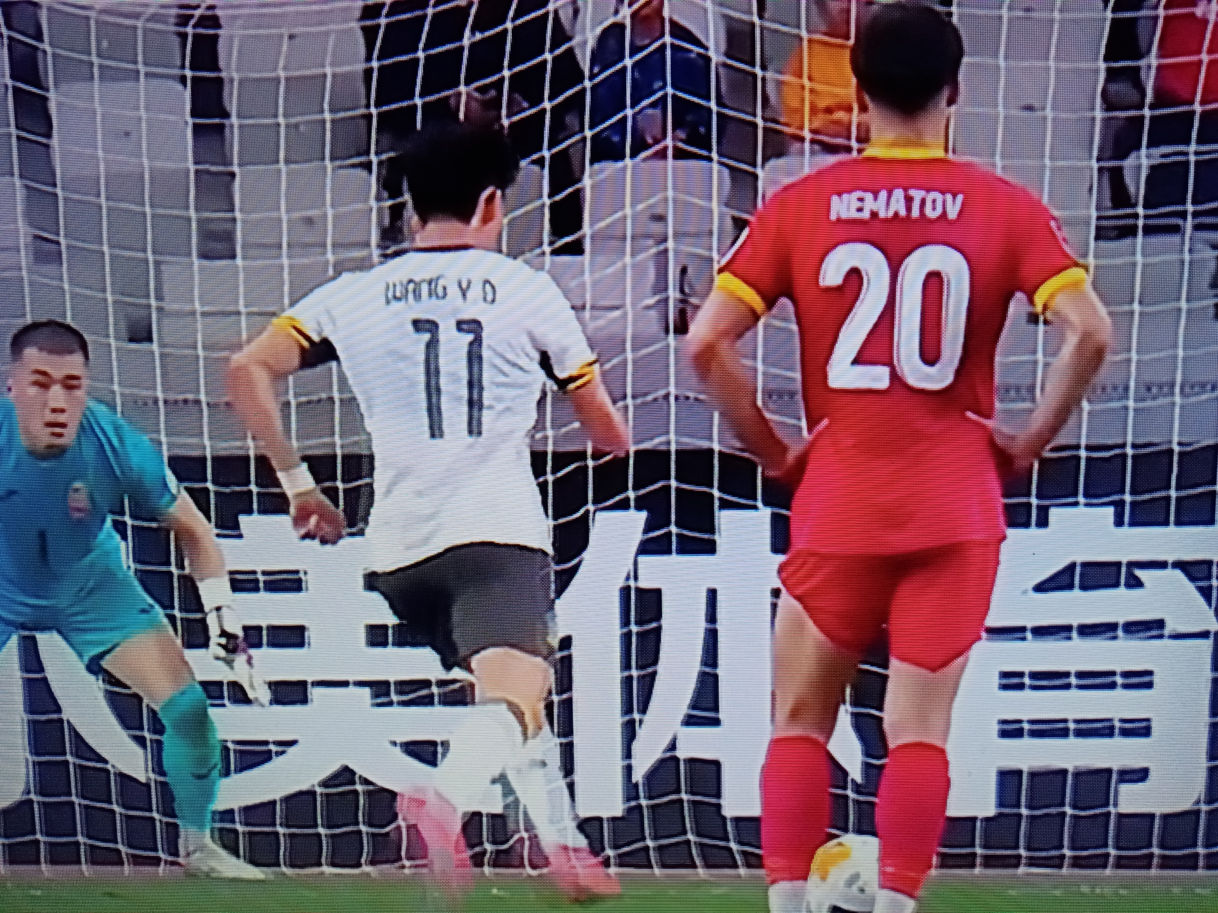 亚洲杯揭幕战引发球迷热议 亚洲杯揭幕战引发球迷热议