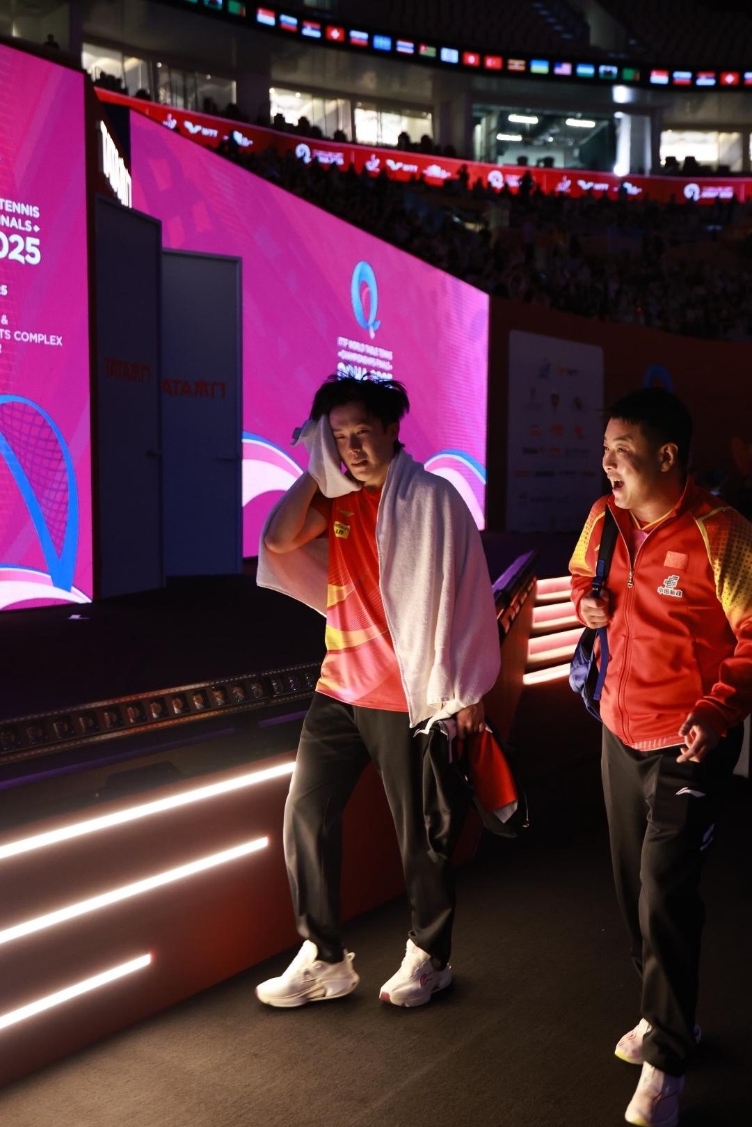 法国队横扫波兰队，王皓带队取胜