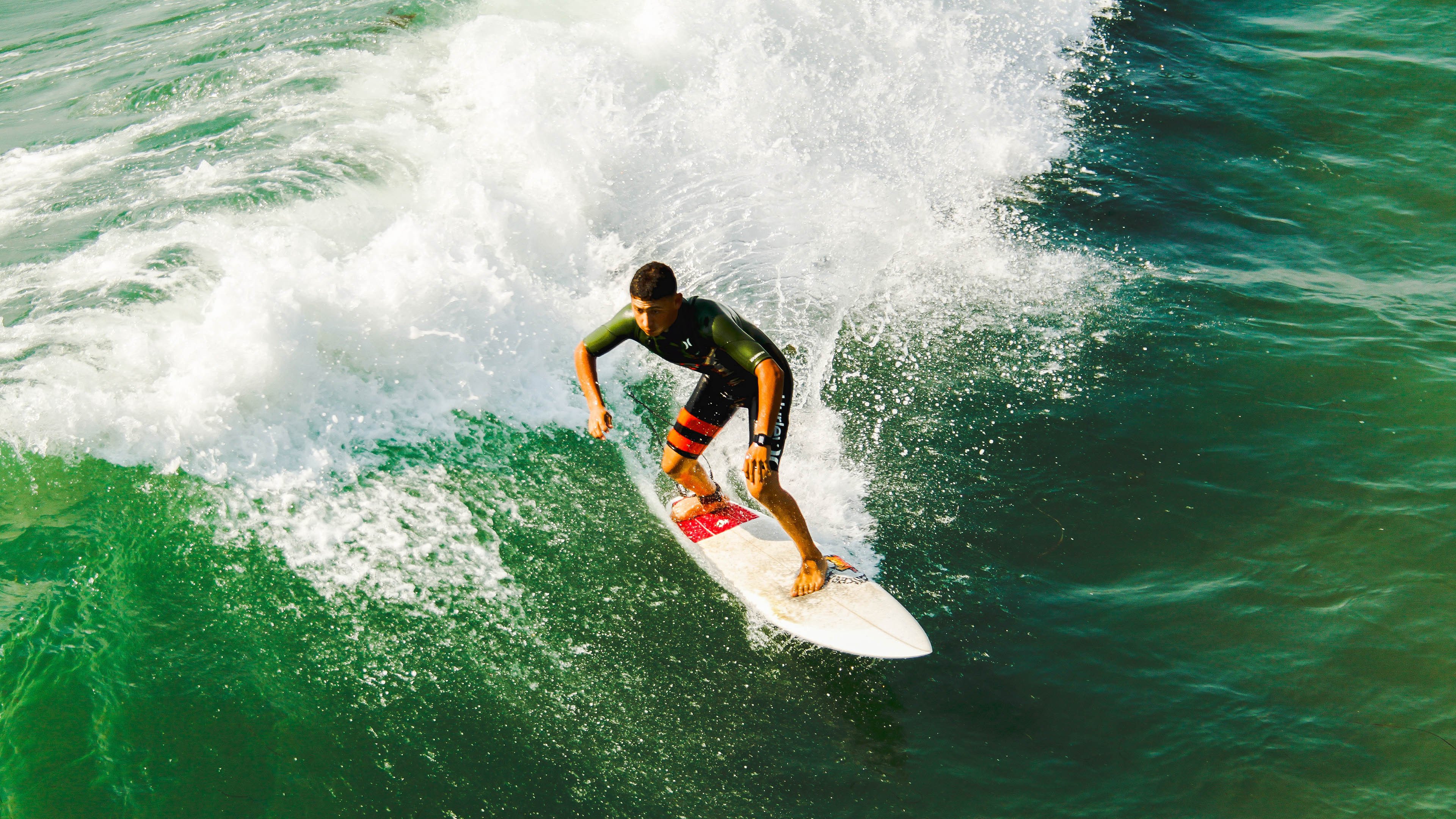 意甲焦点战之夜，拉文主宰比赛走向，书写个人传奇