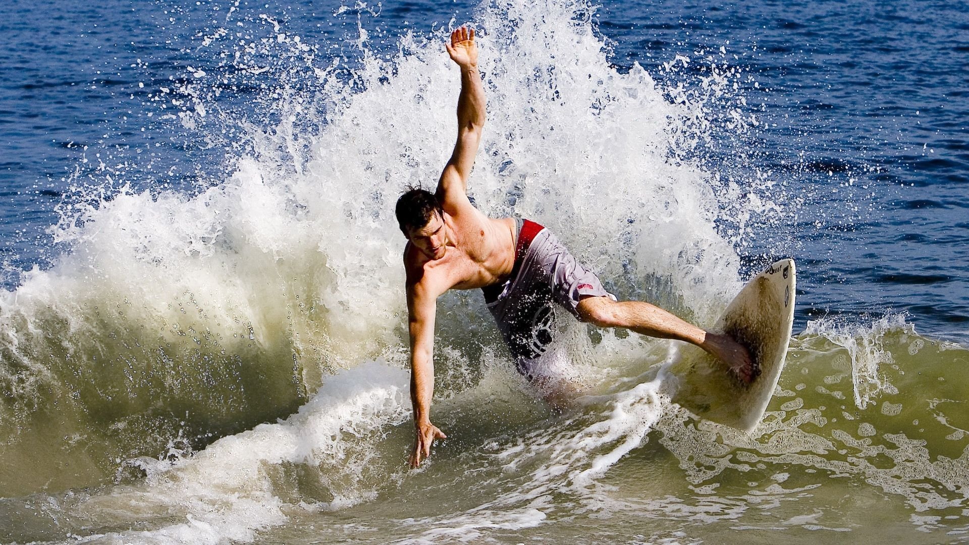 当LA的铁蹄踏过东方明珠，东契奇在NBA季后赛的独舞，如何定义唯一性的体育史诗